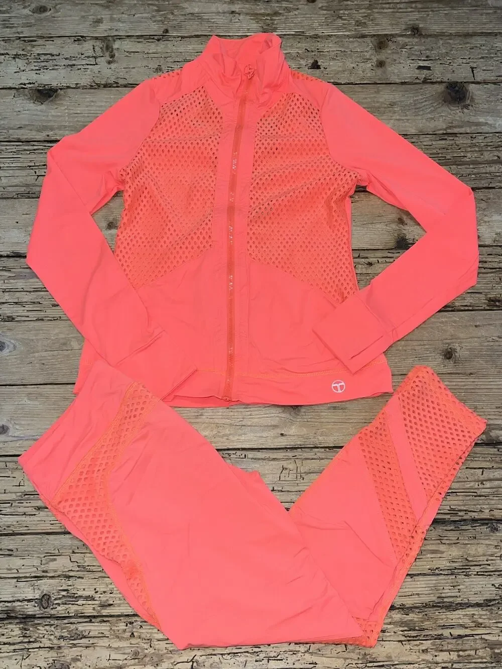 Trina Turk Recreation Women’s Sz M Laser Cut Orange Jacket & Leggings Sz L Set
